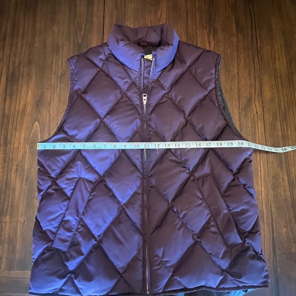 Eddie Bauer Women's Goose Down Quilted Puffer Vest, Size Medium - Picture 12 of 13
